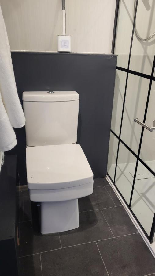 16 Big Comfy - Great Location - Free Onsite Parking - Comfy Bed * Brighton