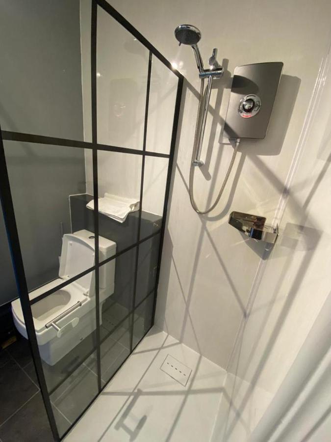 16 Big Comfy - Great Location - Free Onsite Parking - Comfy Bed Brighton