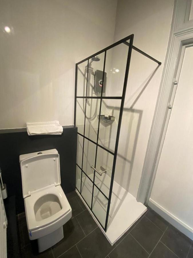 16 Big Comfy - Great Location - Free Onsite Parking - Comfy Bed * Brighton