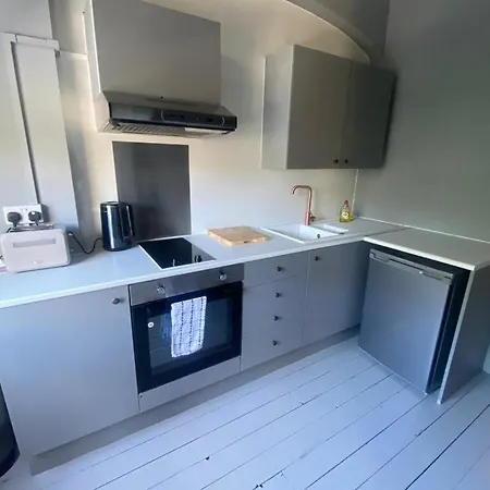 16 Big Comfy Studio - Great Location - Free Onsite Parking - Comfy Bed Brighton Exterior photo