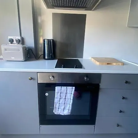 16 Big Comfy Studio - Great Location - Free Onsite Parking - Comfy Bed Brighton Exterior photo